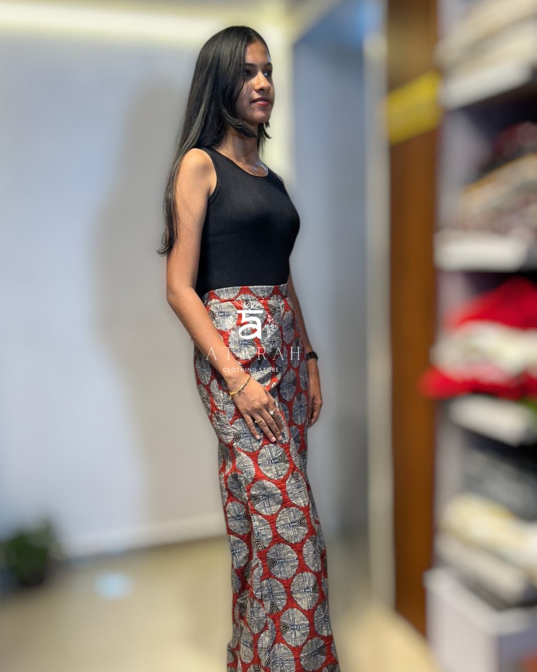Elegant Printed Wide-Leg Pant