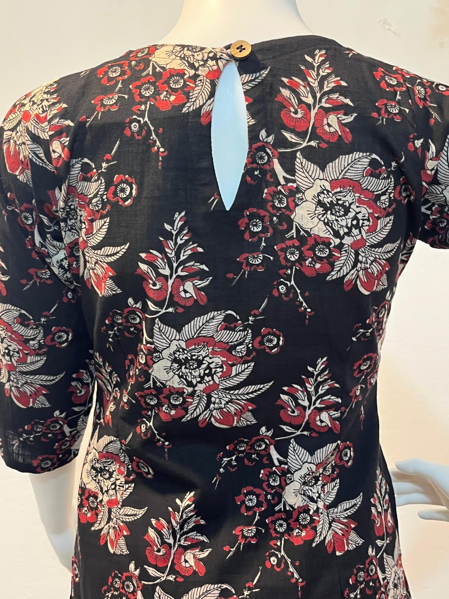 Black Bloom Straight Kurta